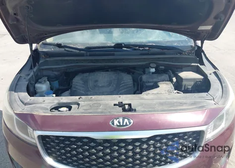2015 Kia Sedona Lx z USA, uszkodzony, nr VIN KNDMB5C1XF6033137